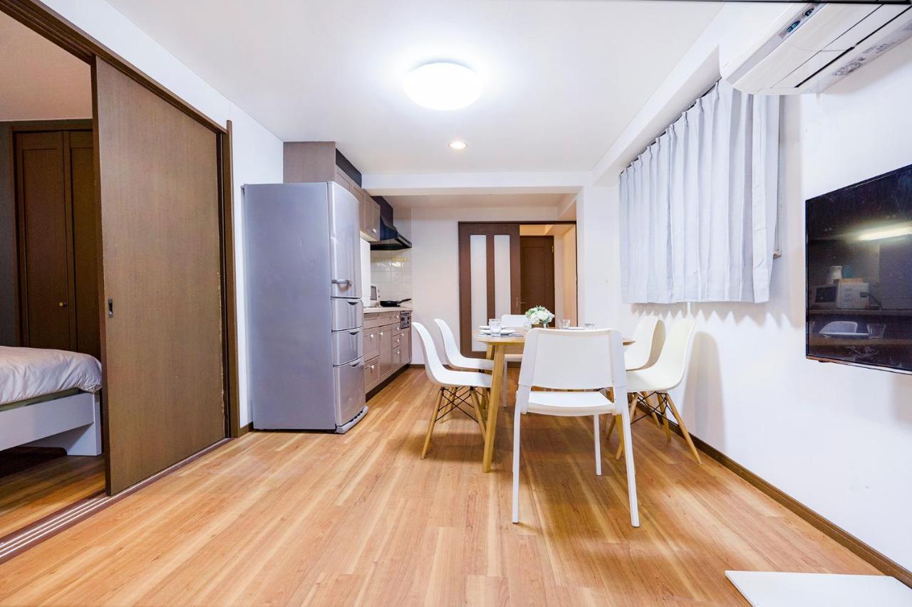 10Ppl Shinjuku Gyoen丶 National Garden丶 Kabukicho丶 Shinjuku Station丶 Golden Gai丶 Tokyo Metropolitan Government Building Eow4 Apartment Exterior foto